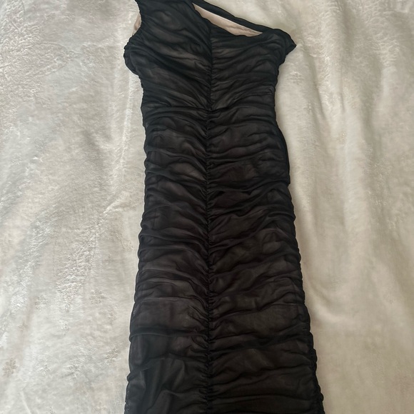 Dress - Picture 7 of 9